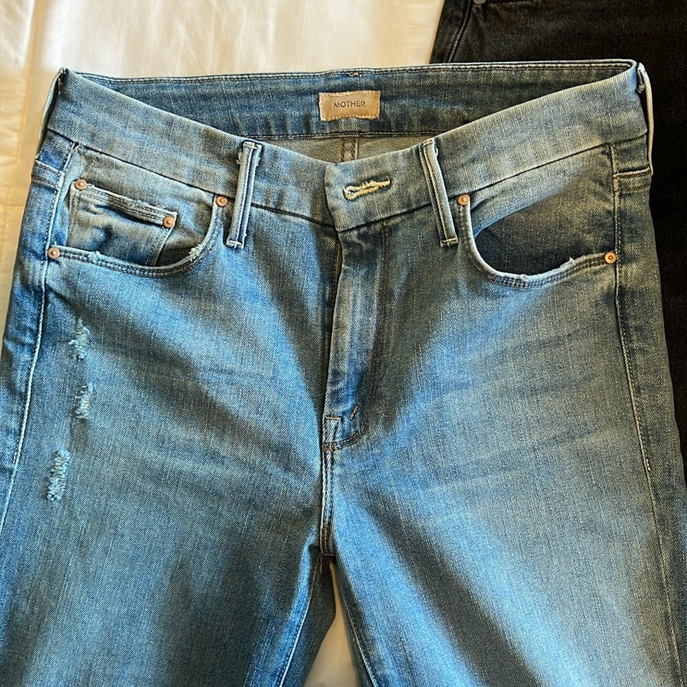 MOTHER Looker Ankle Step Fray in size 29. Distressed blue. Unworn without tags